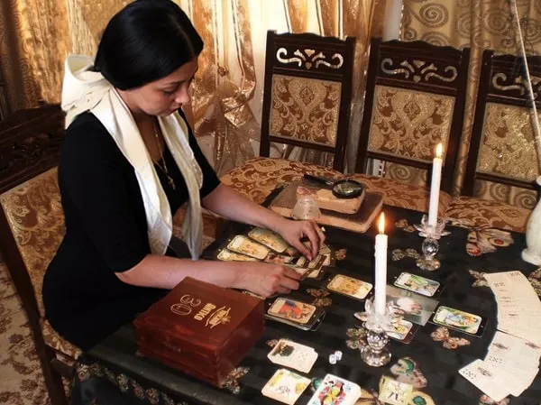 Fatma - Vidovnjakinja